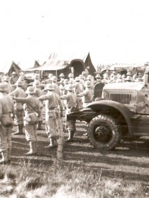 5th Division soldiers line up for instruction.